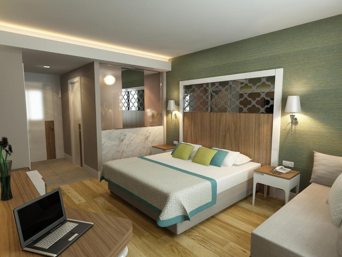 Side Crown Sunshine Ultra All Inclusive Exterior photo