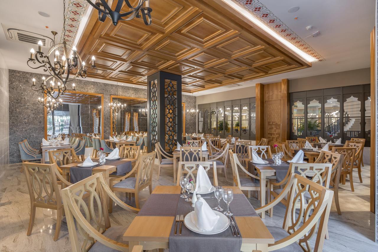 Side Crown Sunshine Ultra All Inclusive Exterior photo